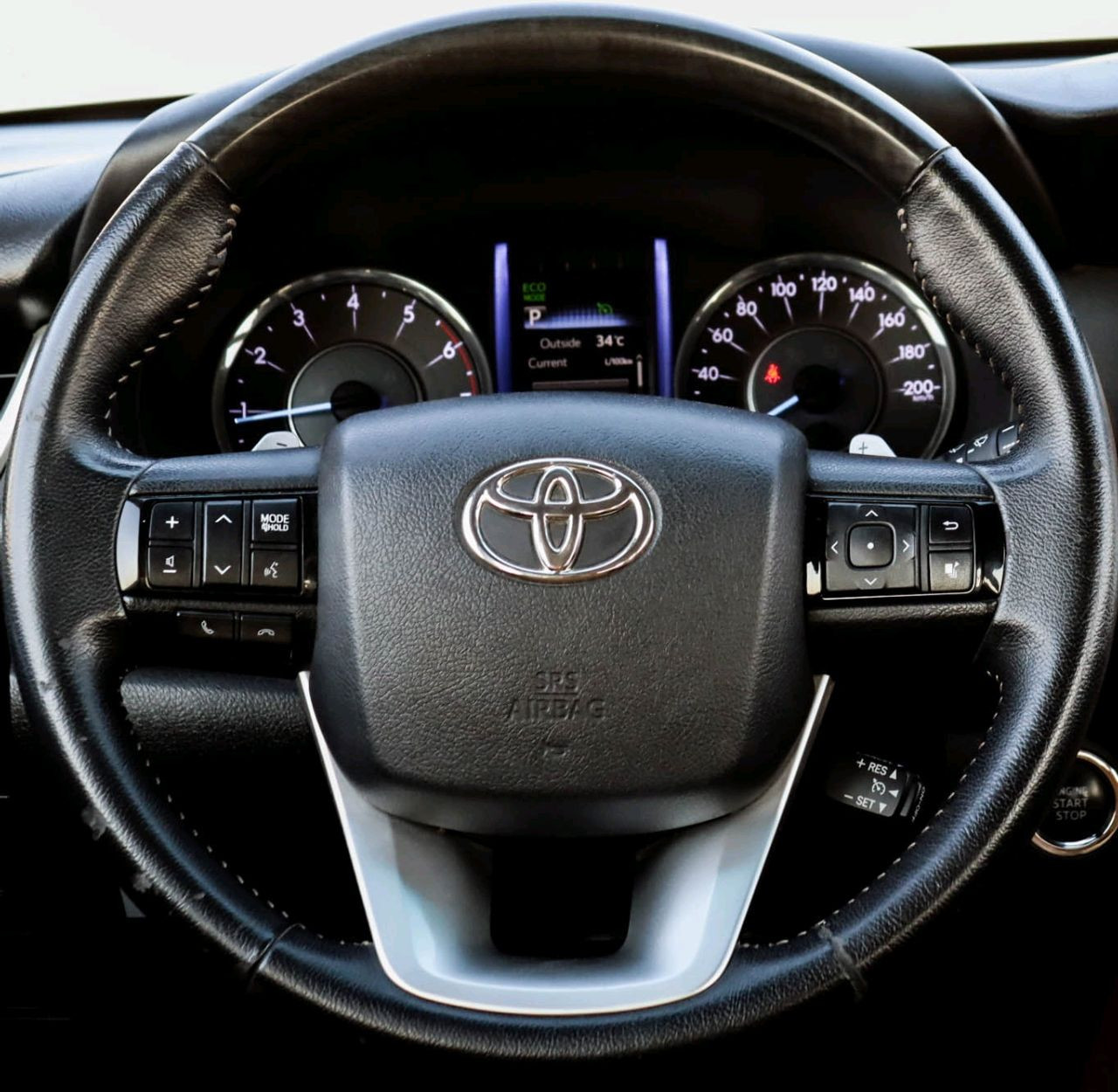 Toyota Fortuner - Image 15