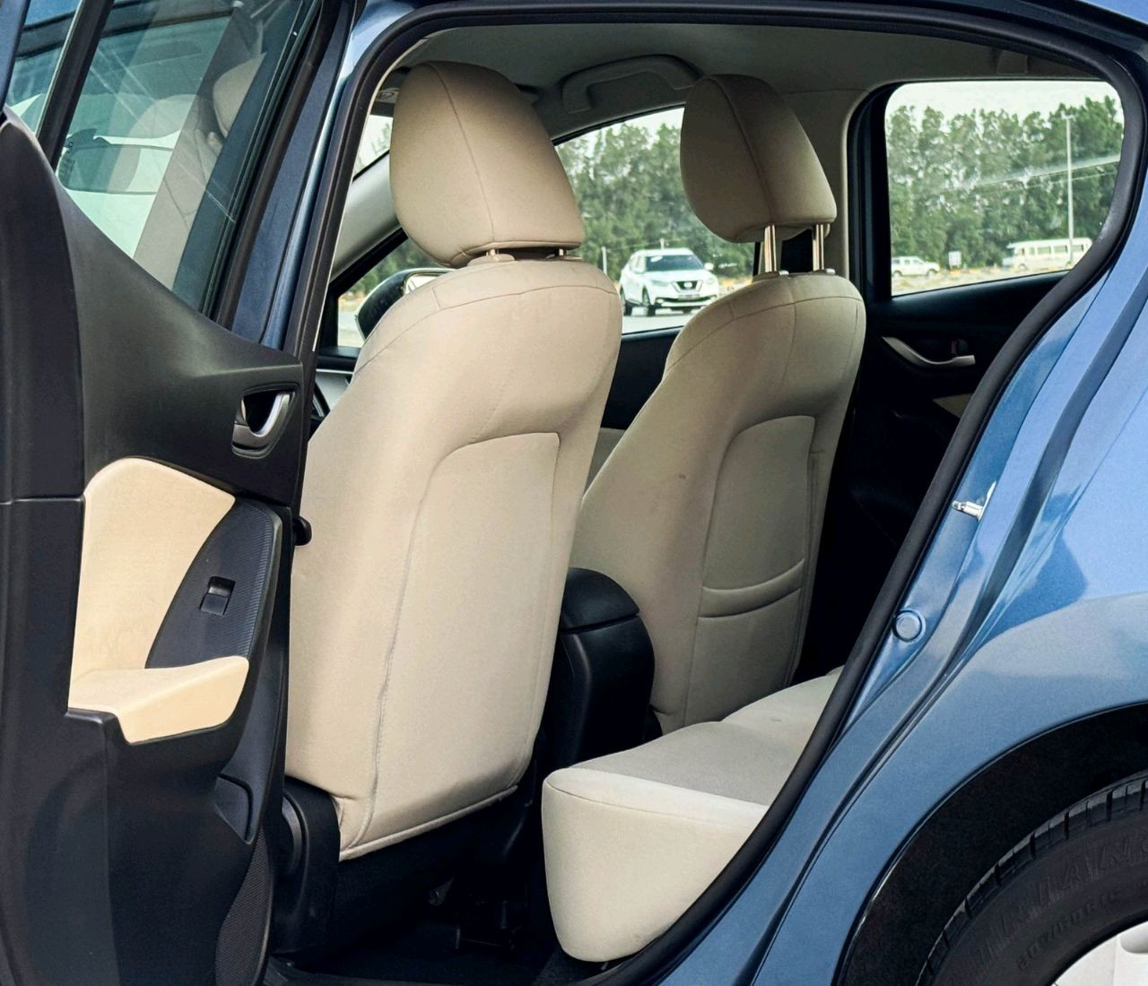 Mazda 3 - Image 4