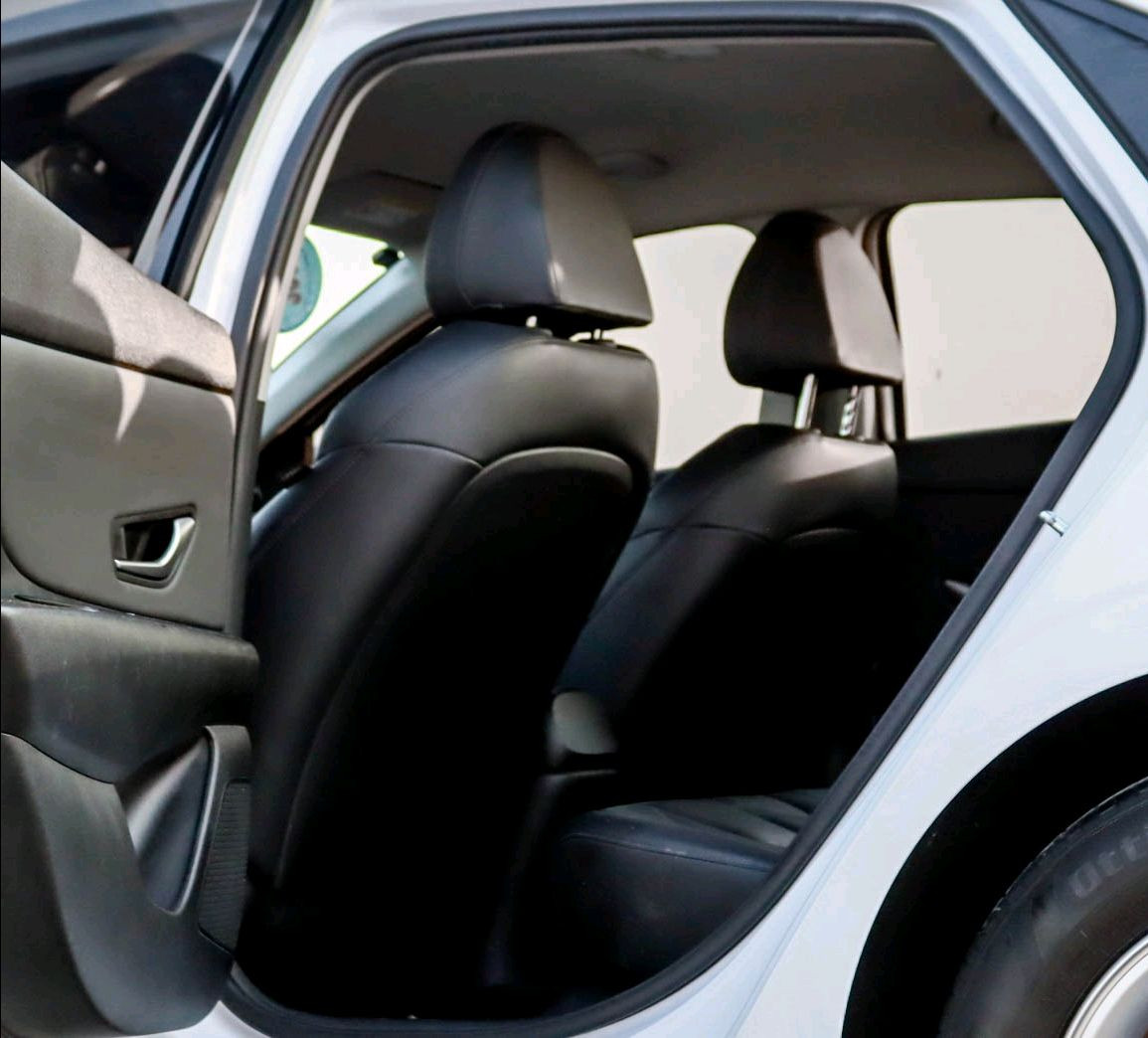 Hyundai Avante - Image 8