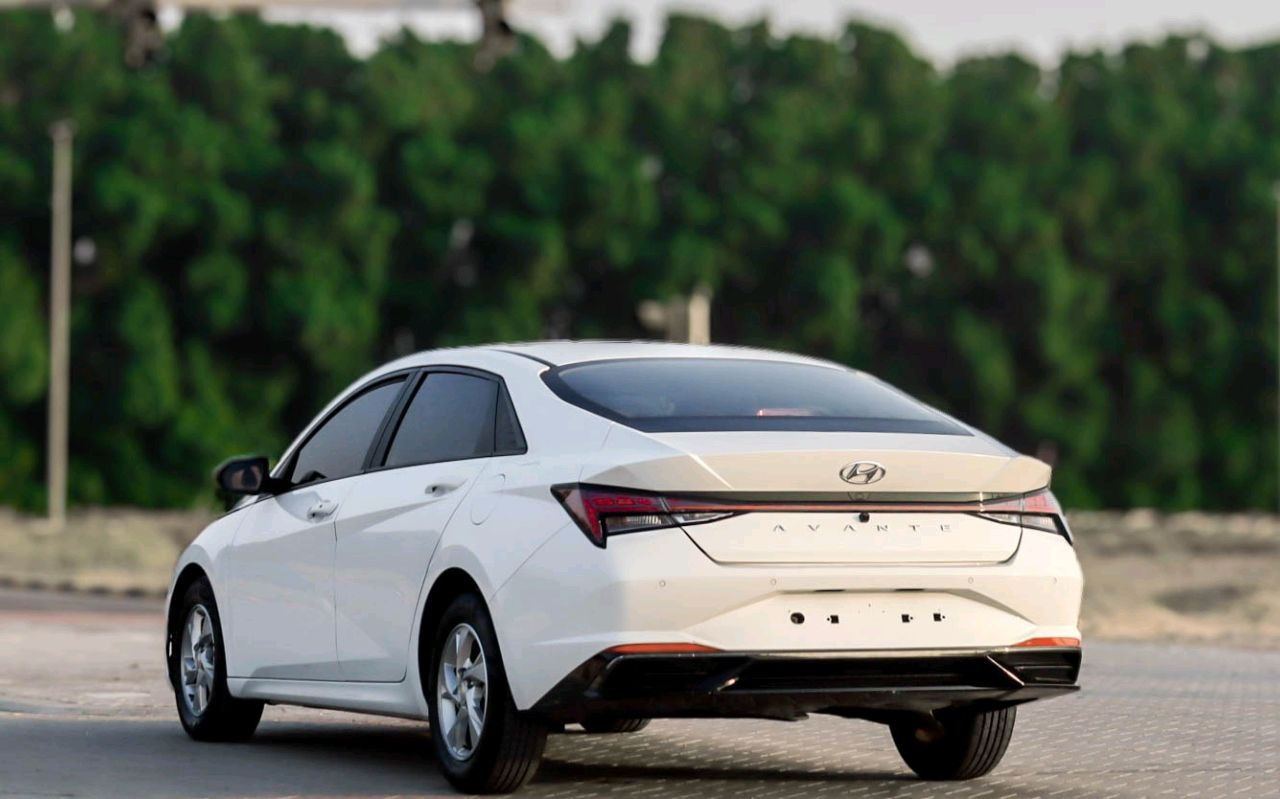 Hyundai Avante - Image 9