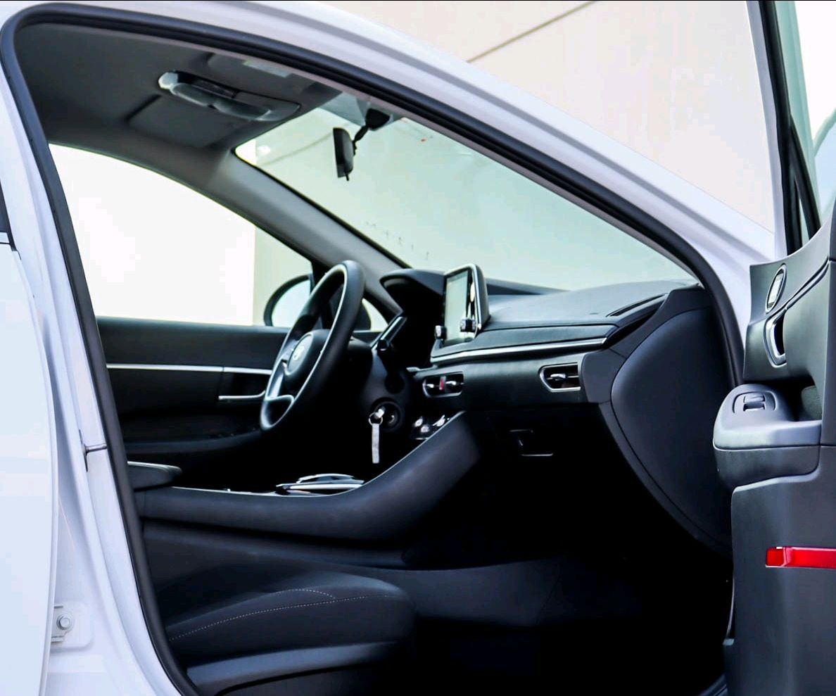 Hyundai Sonata - Image 3