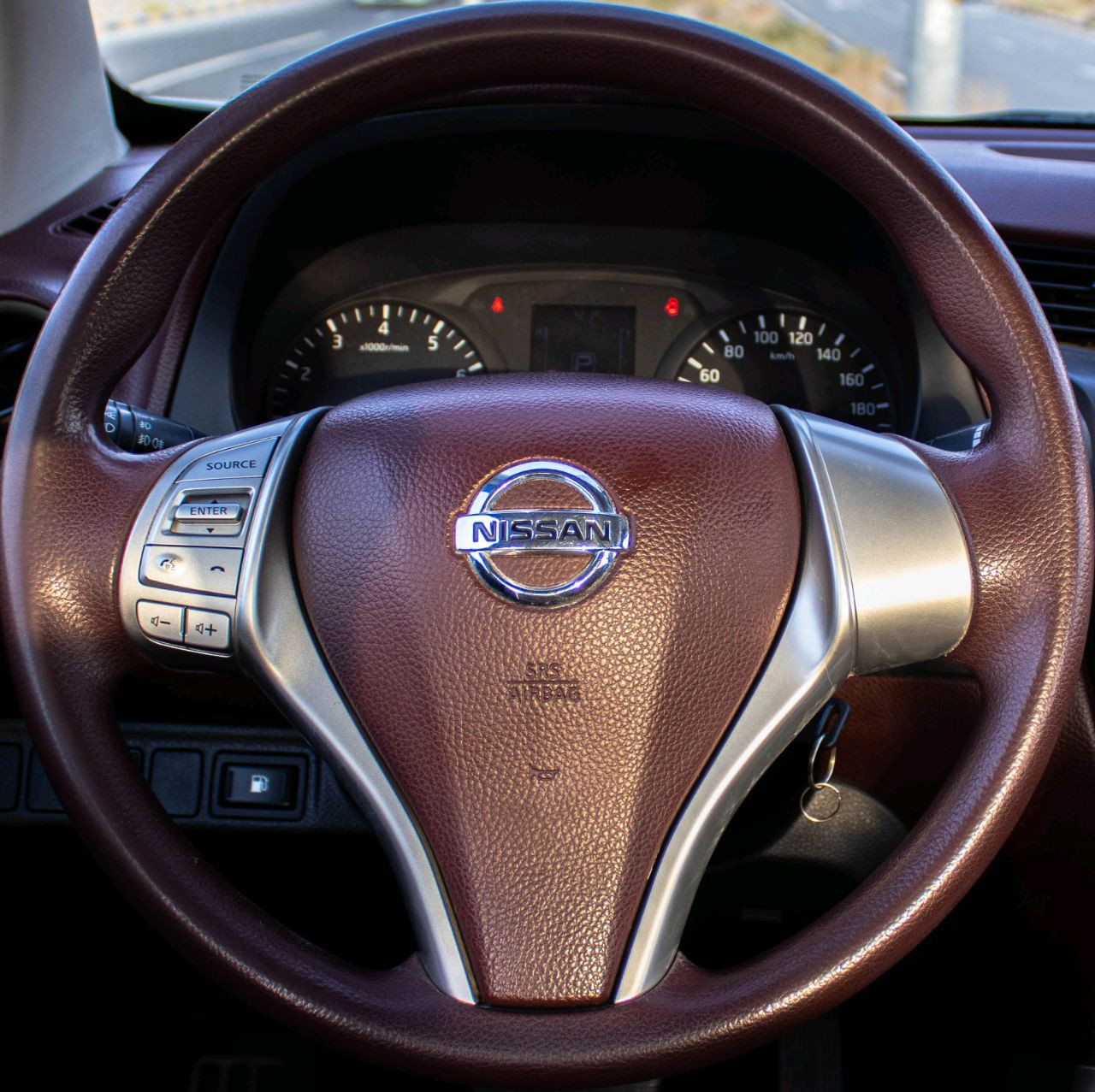Nissan Navara - Image 4