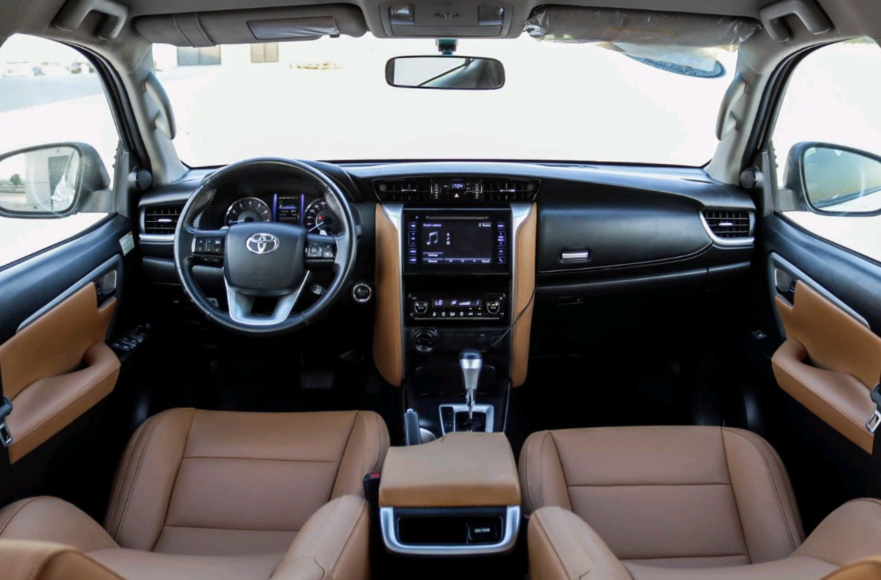 Toyota Fortuner - Image 12