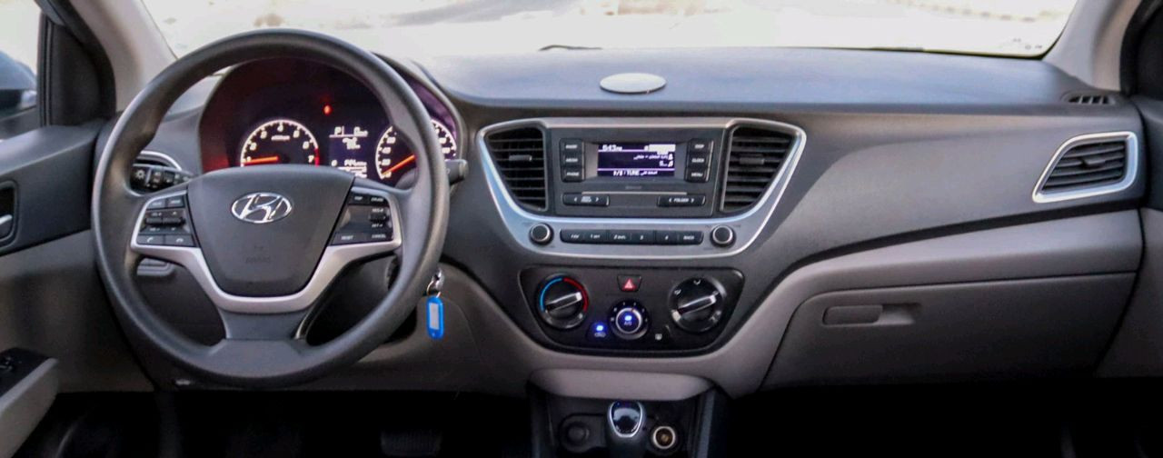 Hyundai Accent - Image 10