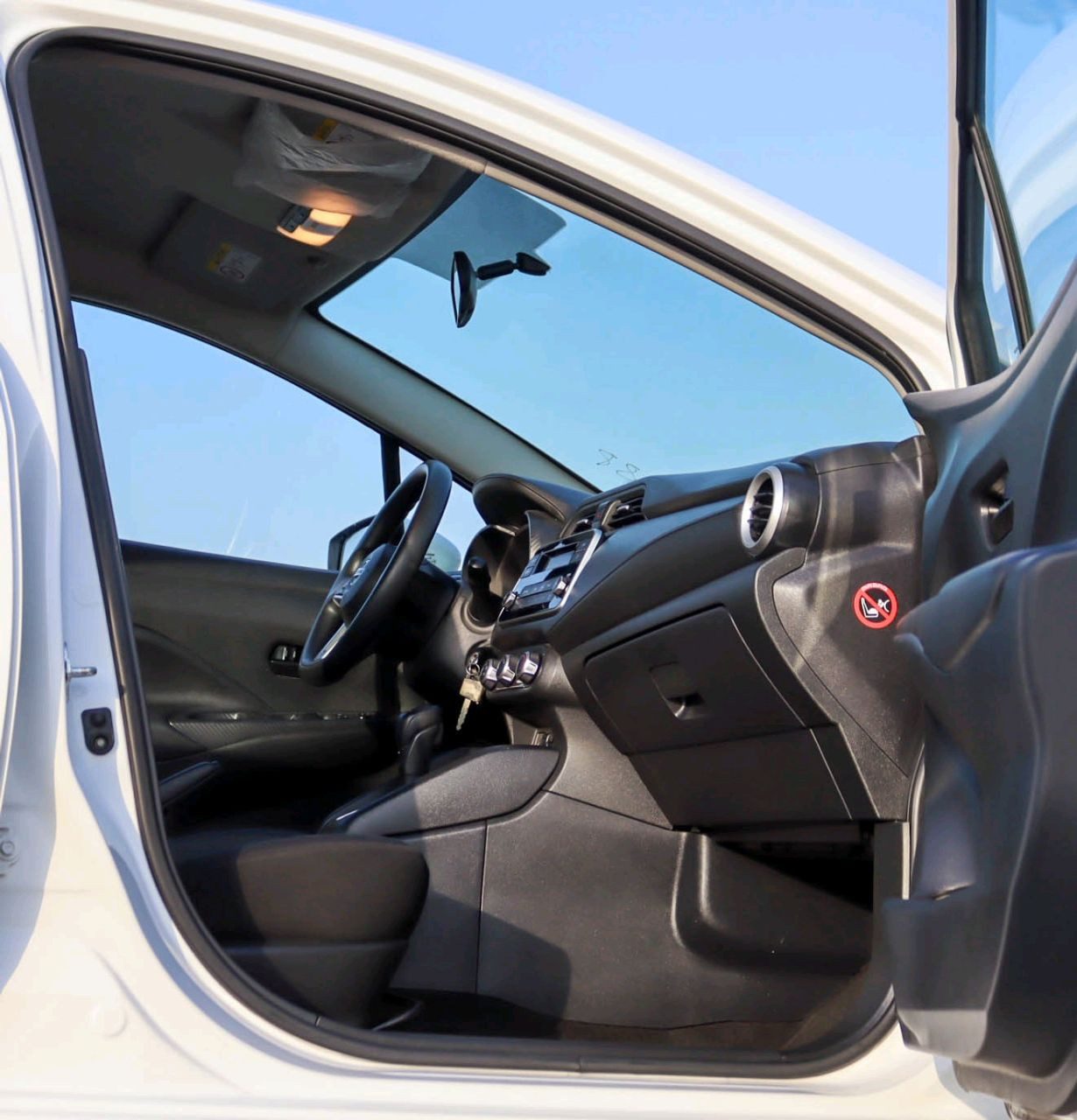 Nissan Sunny - Image 3