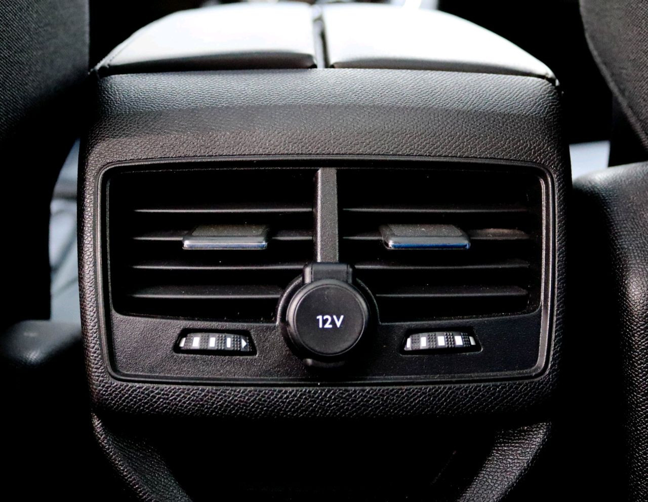 Peugeot 3008 - Image 7