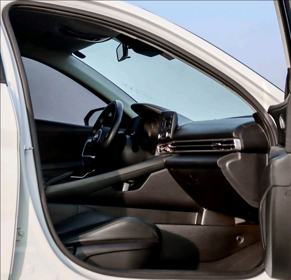 Hyundai Avante - Image 3