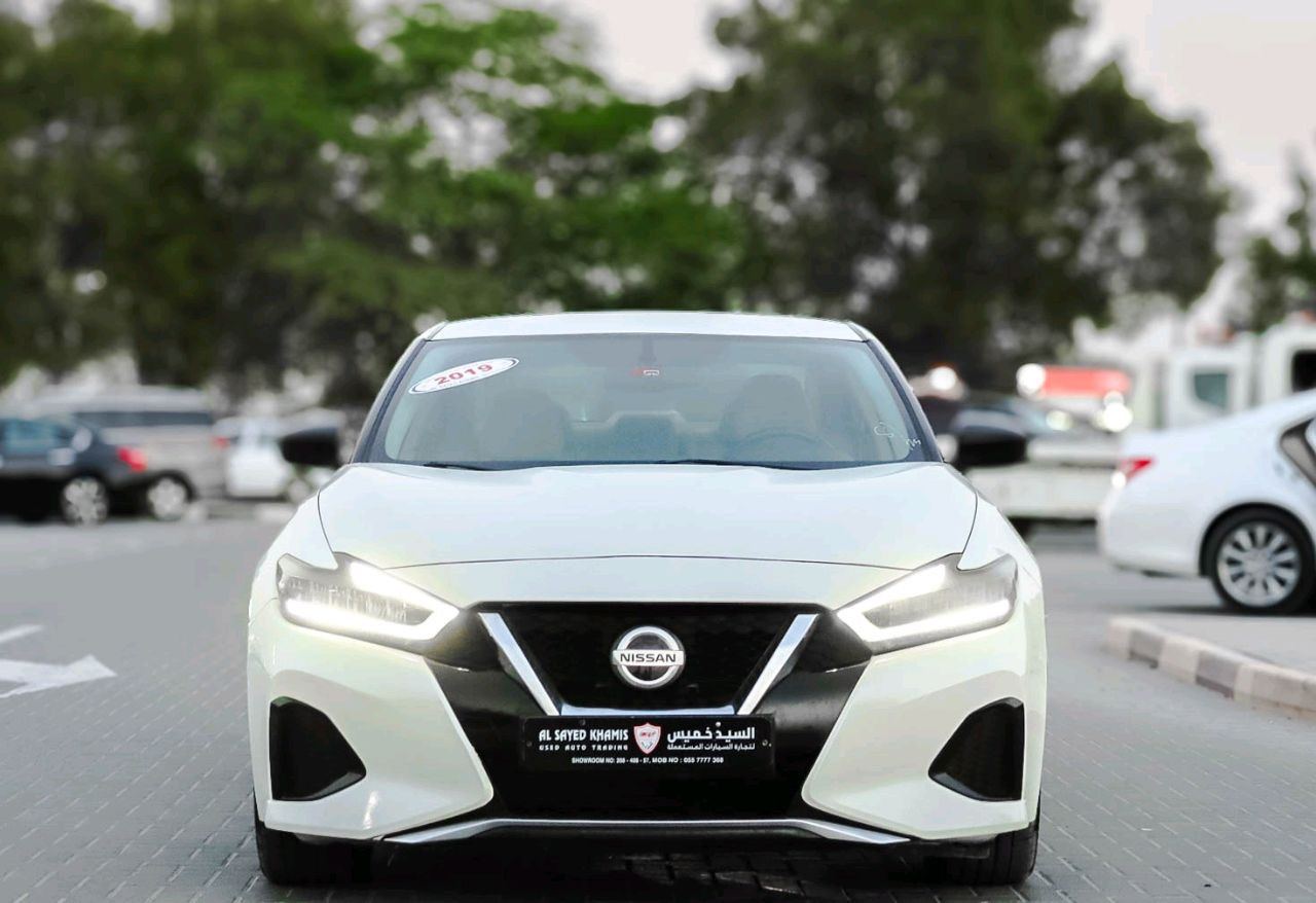 Nissan Maxima - Image 10