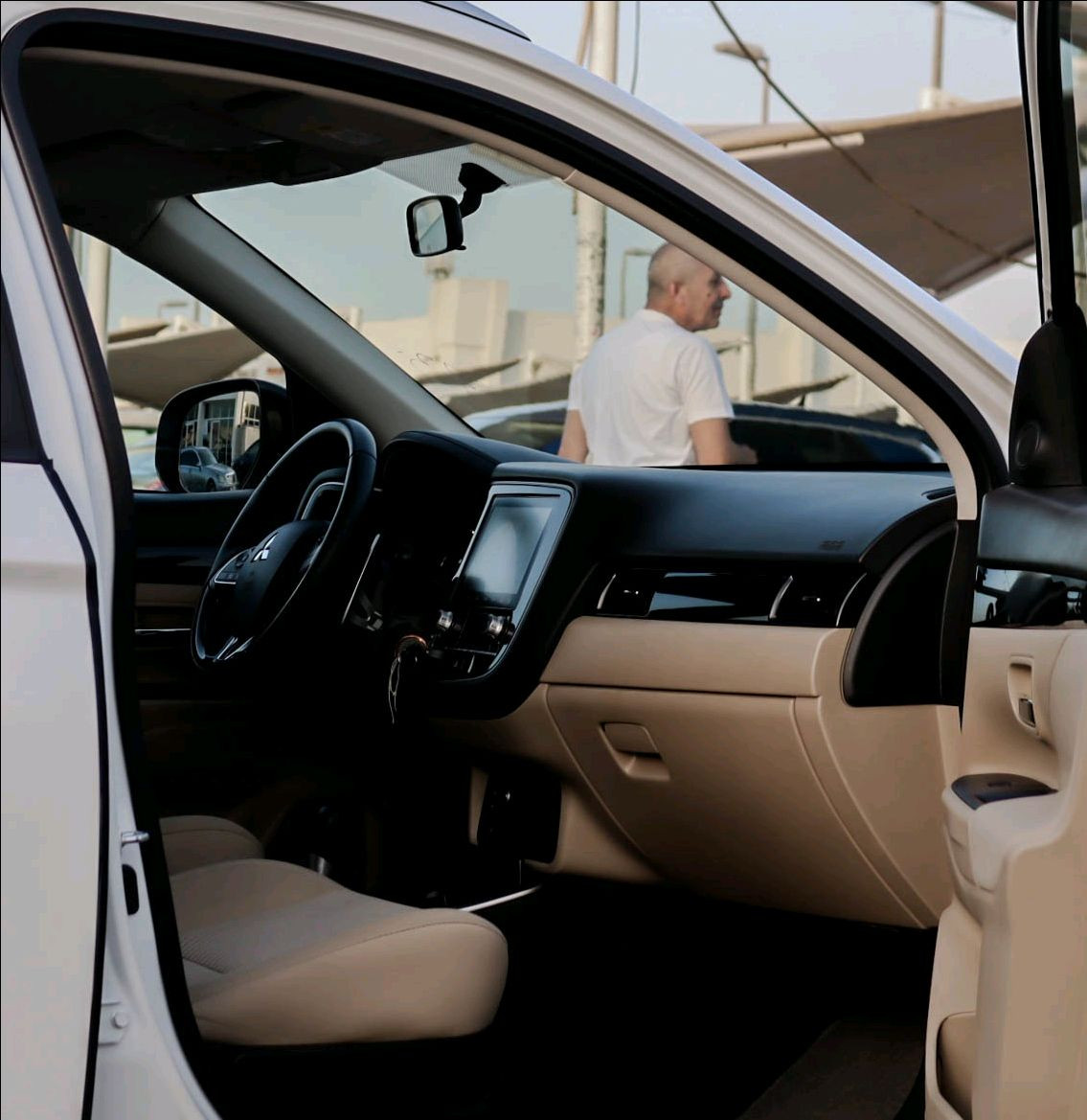 Mitsubishi Outlander - Image 9