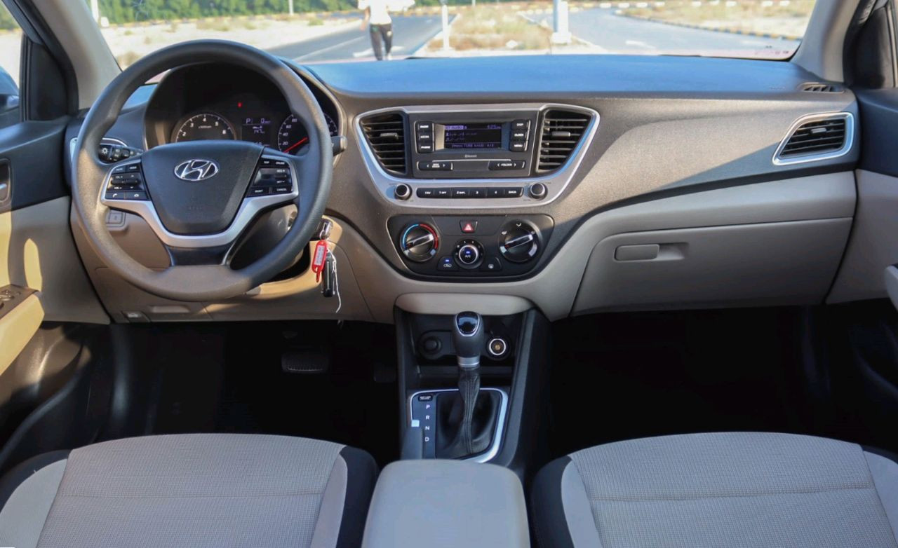 Hyundai Accent - Image 12
