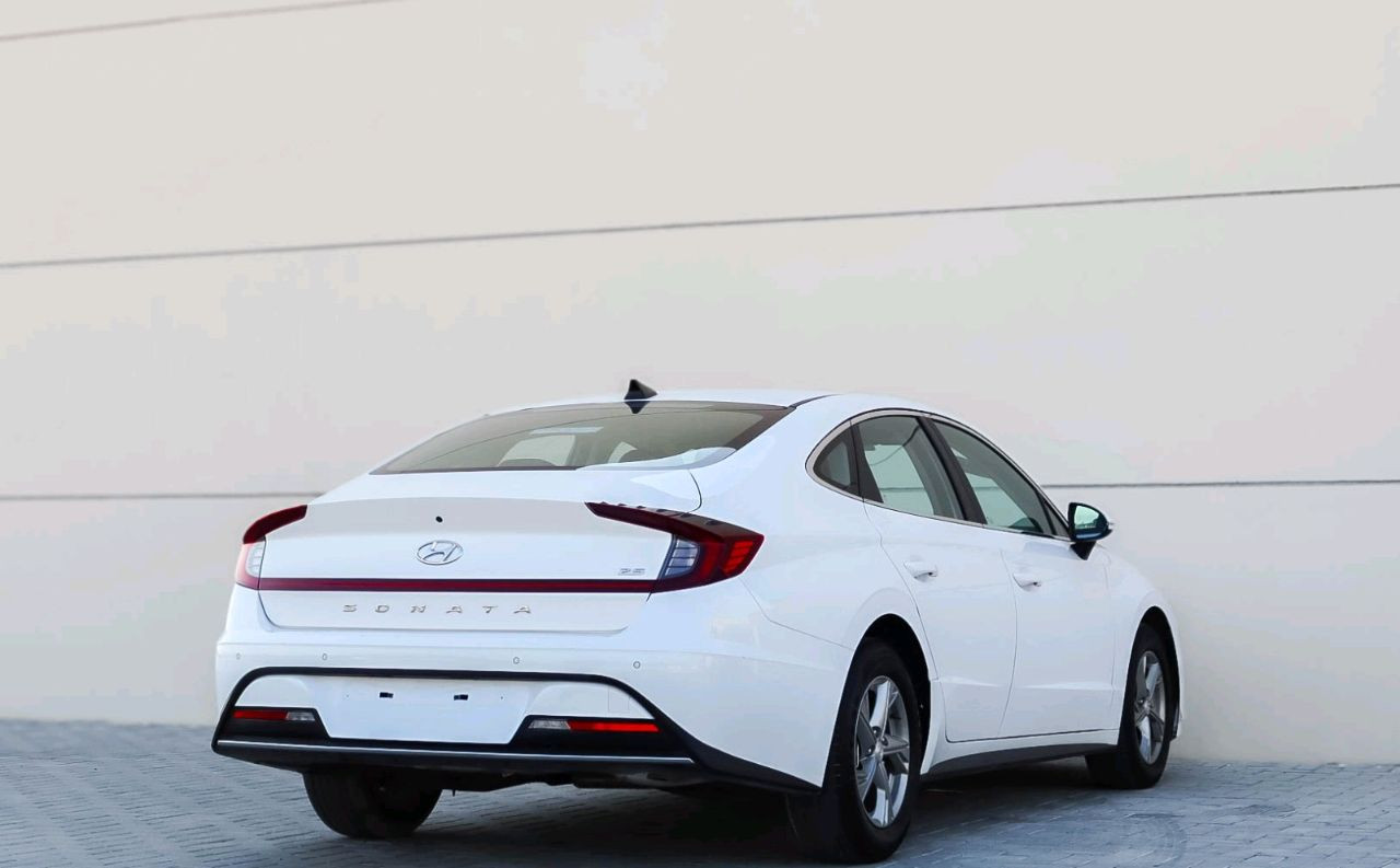 Hyundai Sonata - Image 9