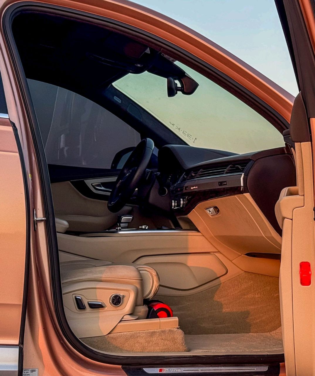 Audi Q7 - Image 7