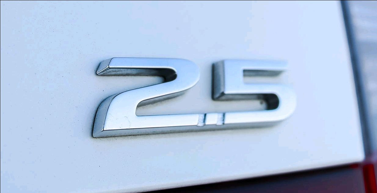 Hyundai Sonata - Image 10