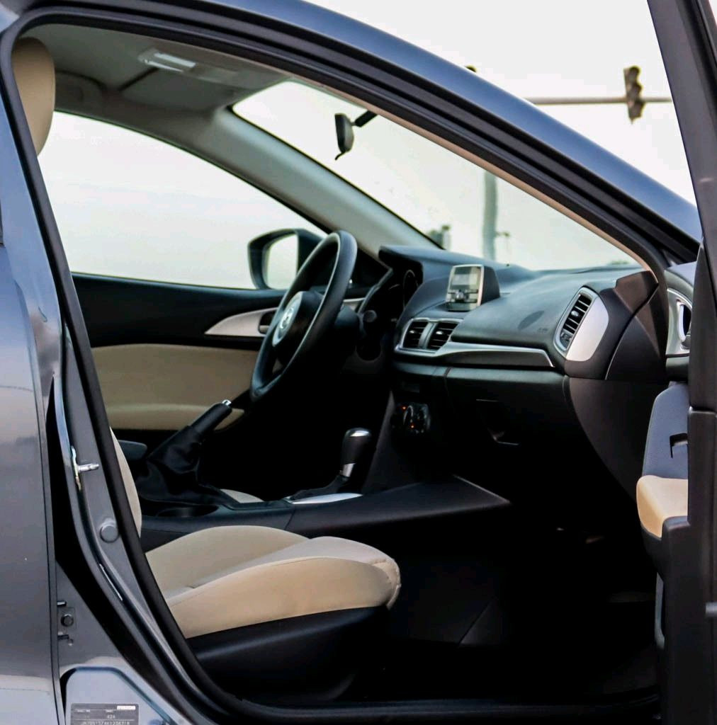 Mazda 3 - Image 11
