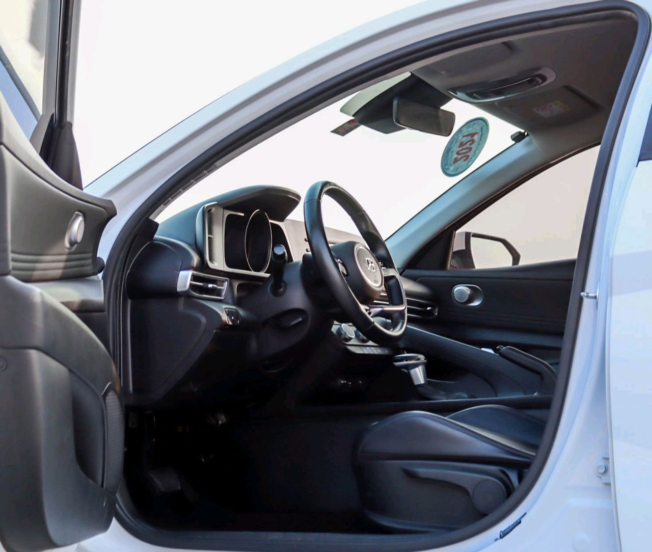 Hyundai Avante - Image 5
