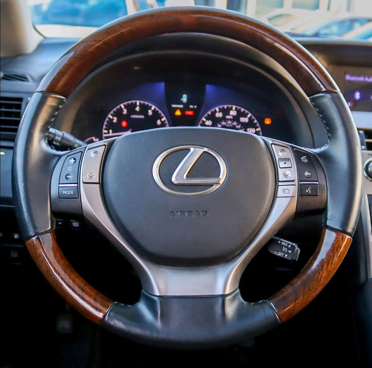 Lexus RX-Series - Image 4