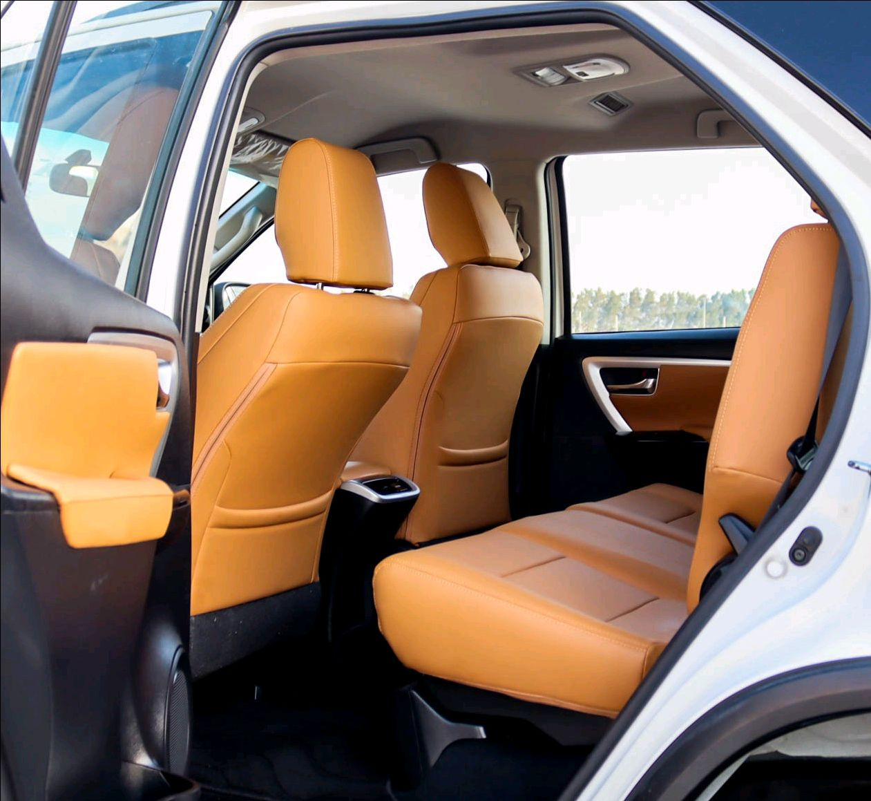 Toyota Fortuner - Image 3
