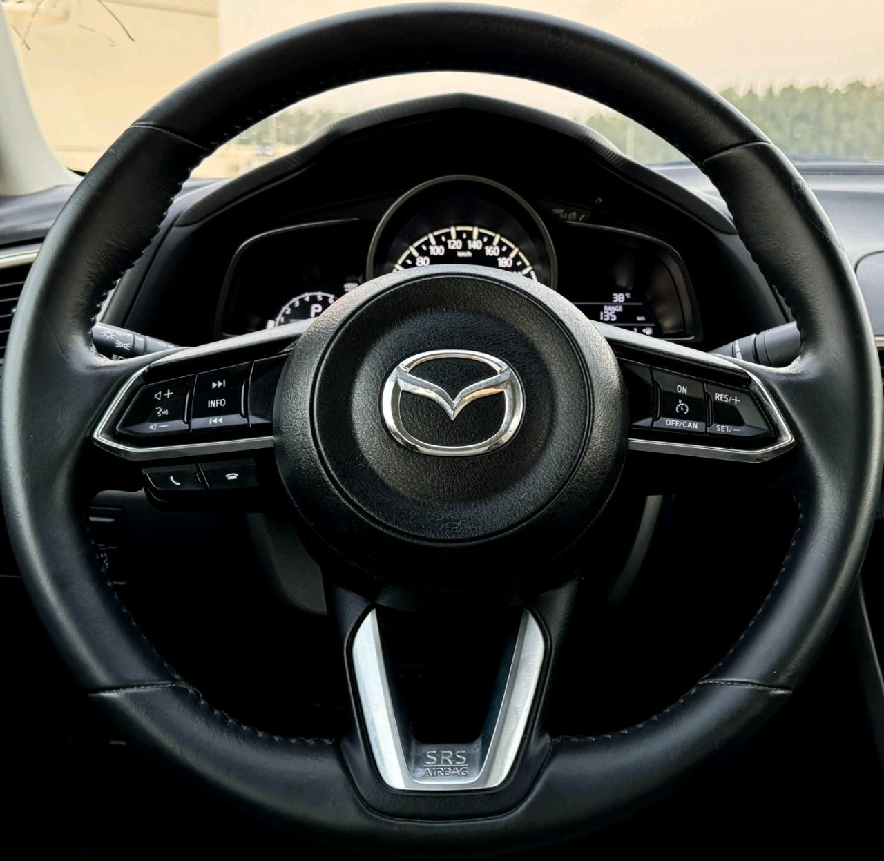 Mazda 3 - Image 8