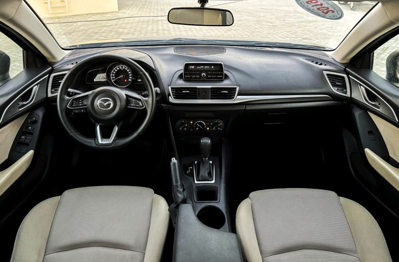 Mazda 3 - Image 10