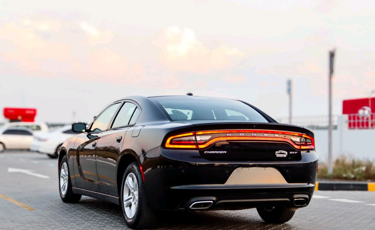Dodge Charger - Image 6