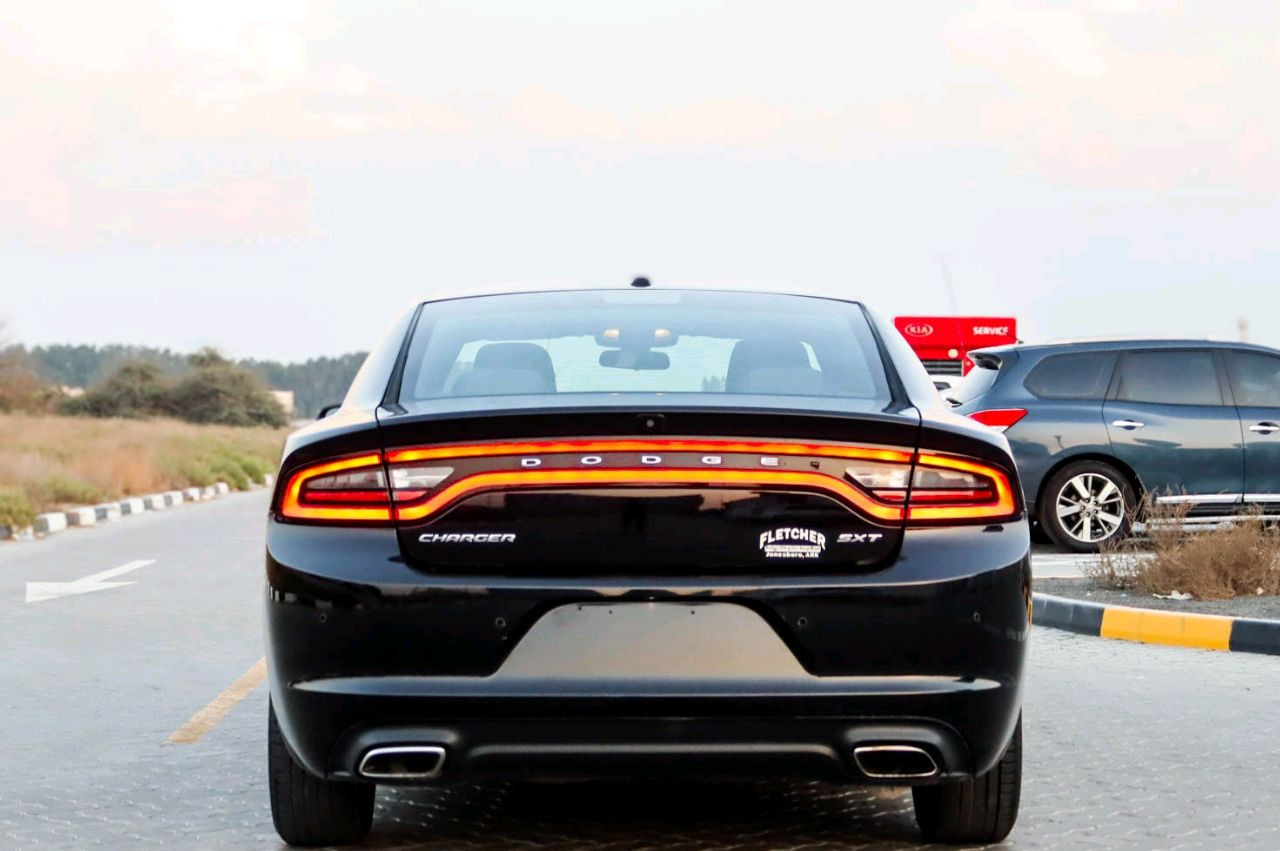 Dodge Charger - Image 15