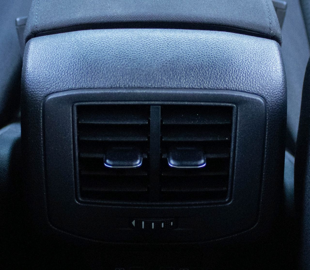 Volkswagen T-ROC - Image 6