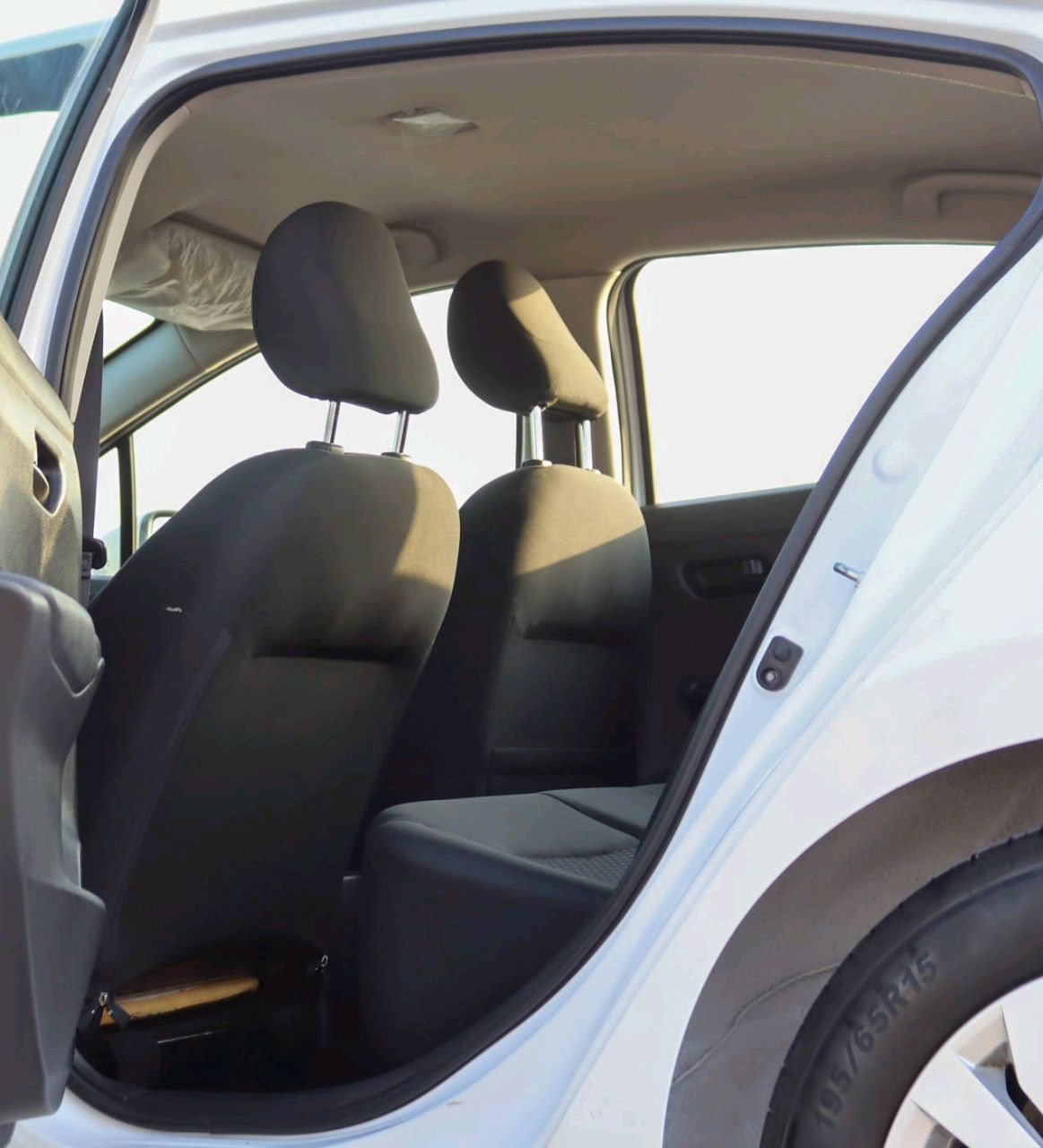 Nissan Sunny - Image 20