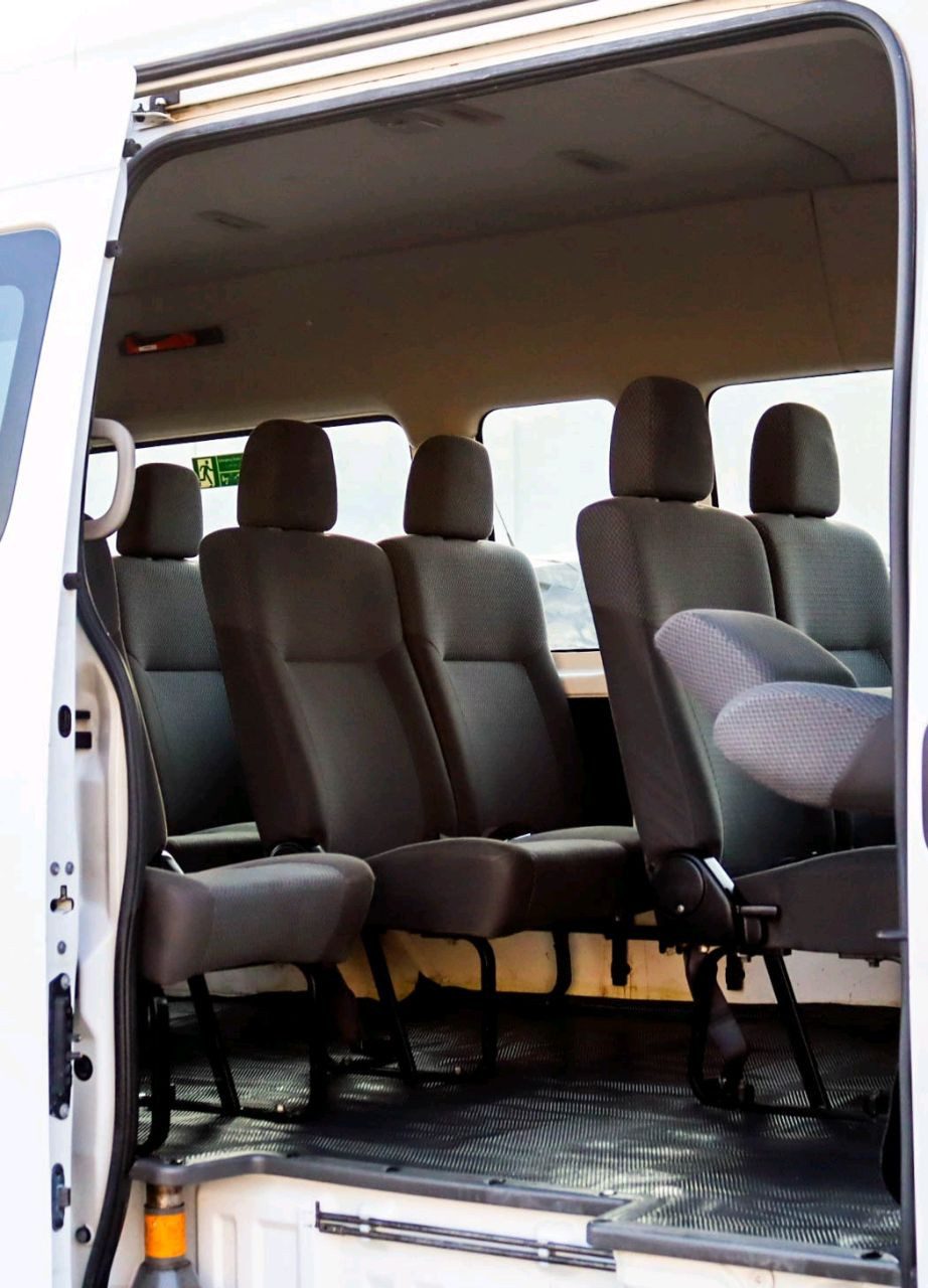 Nissan Urvan - Image 3