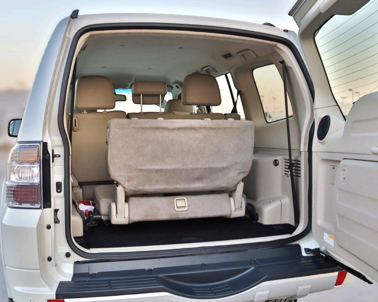 Mitsubishi Pajero - Image 4