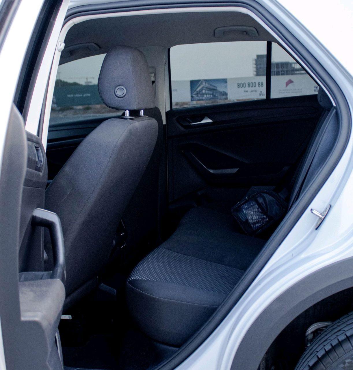 Volkswagen T-ROC - Image 12
