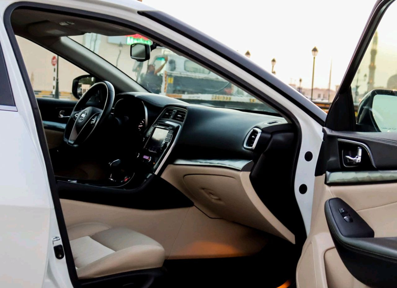 Nissan Maxima - Image 6