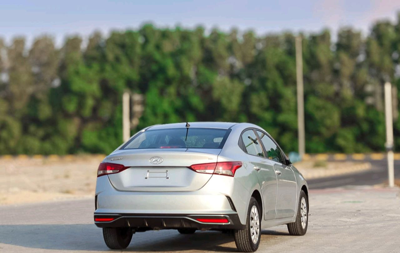 Hyundai Accent - Image 8