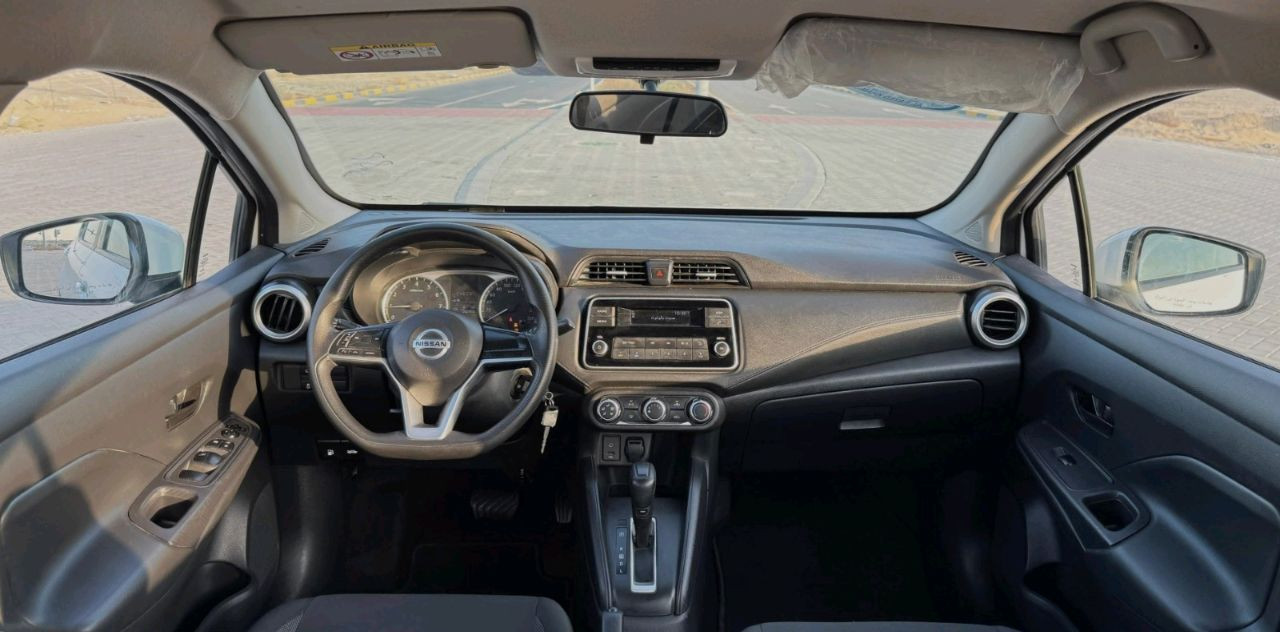 Nissan Sunny - Image 9