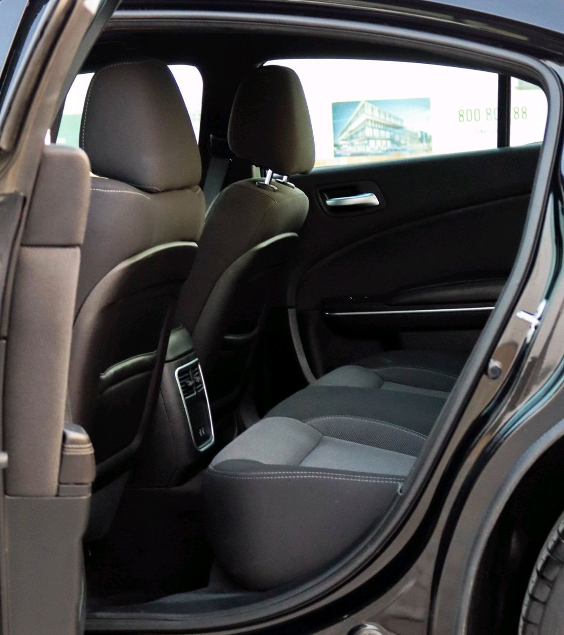 Dodge Charger - Image 2