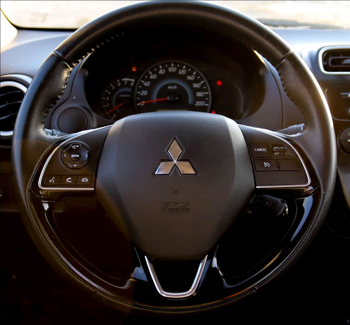 Mitsubishi Attrage - Image 4