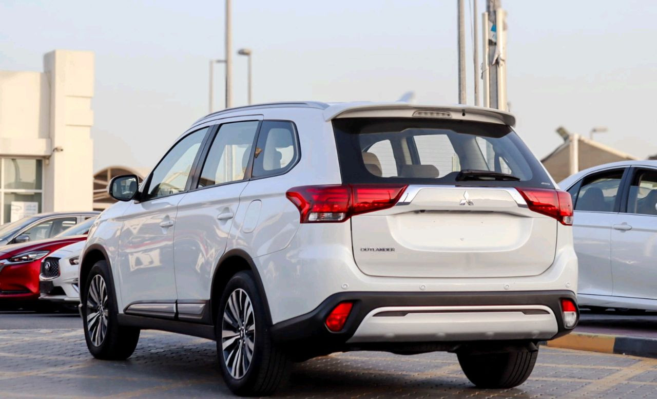 Mitsubishi Outlander - Image 8