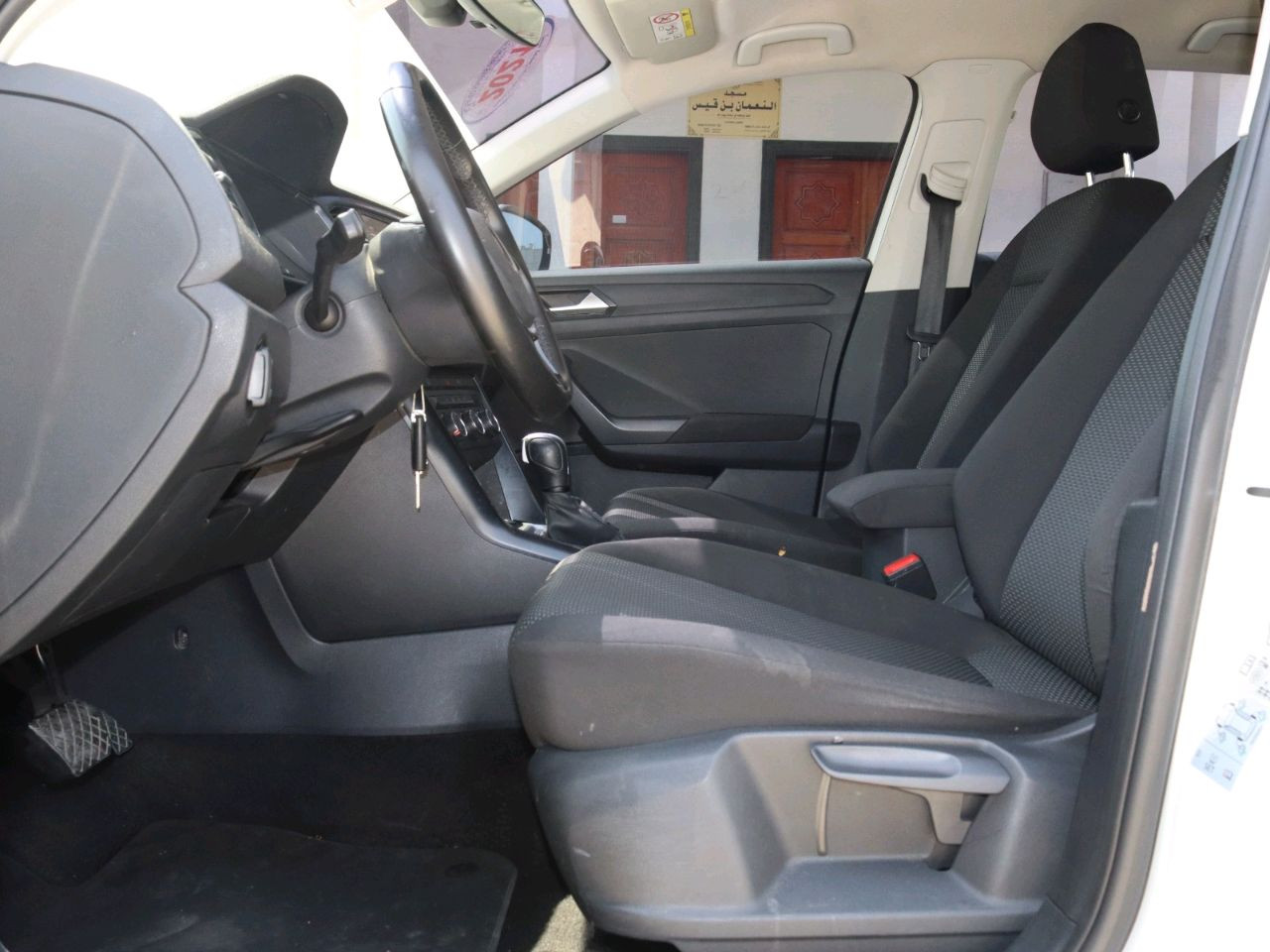 Volkswagen T-ROC - Image 8