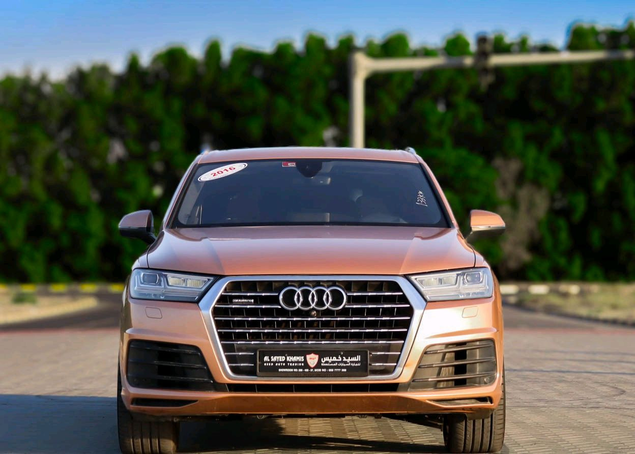 Audi Q7 - Image 12