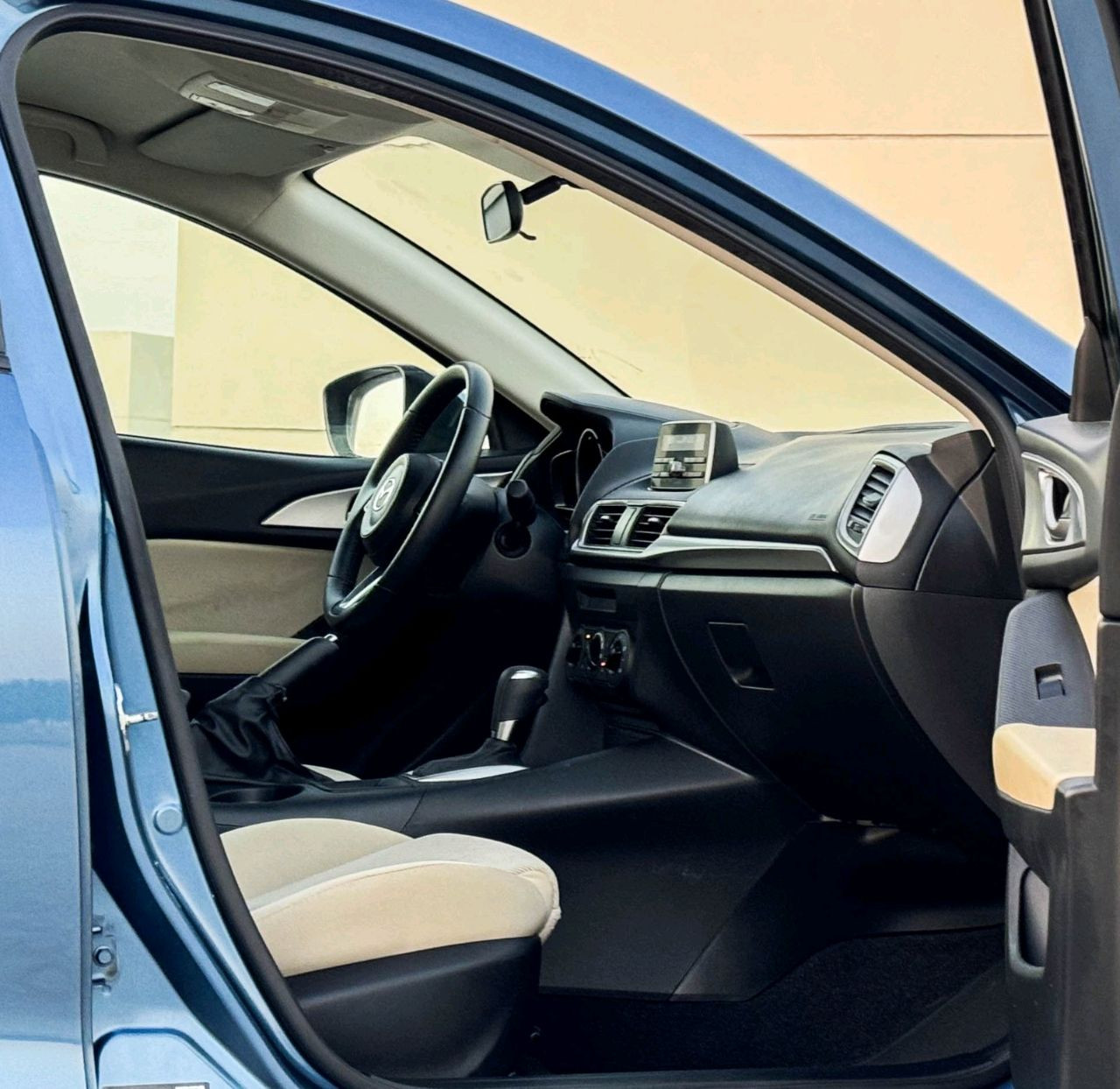 Mazda 3 - Image 6