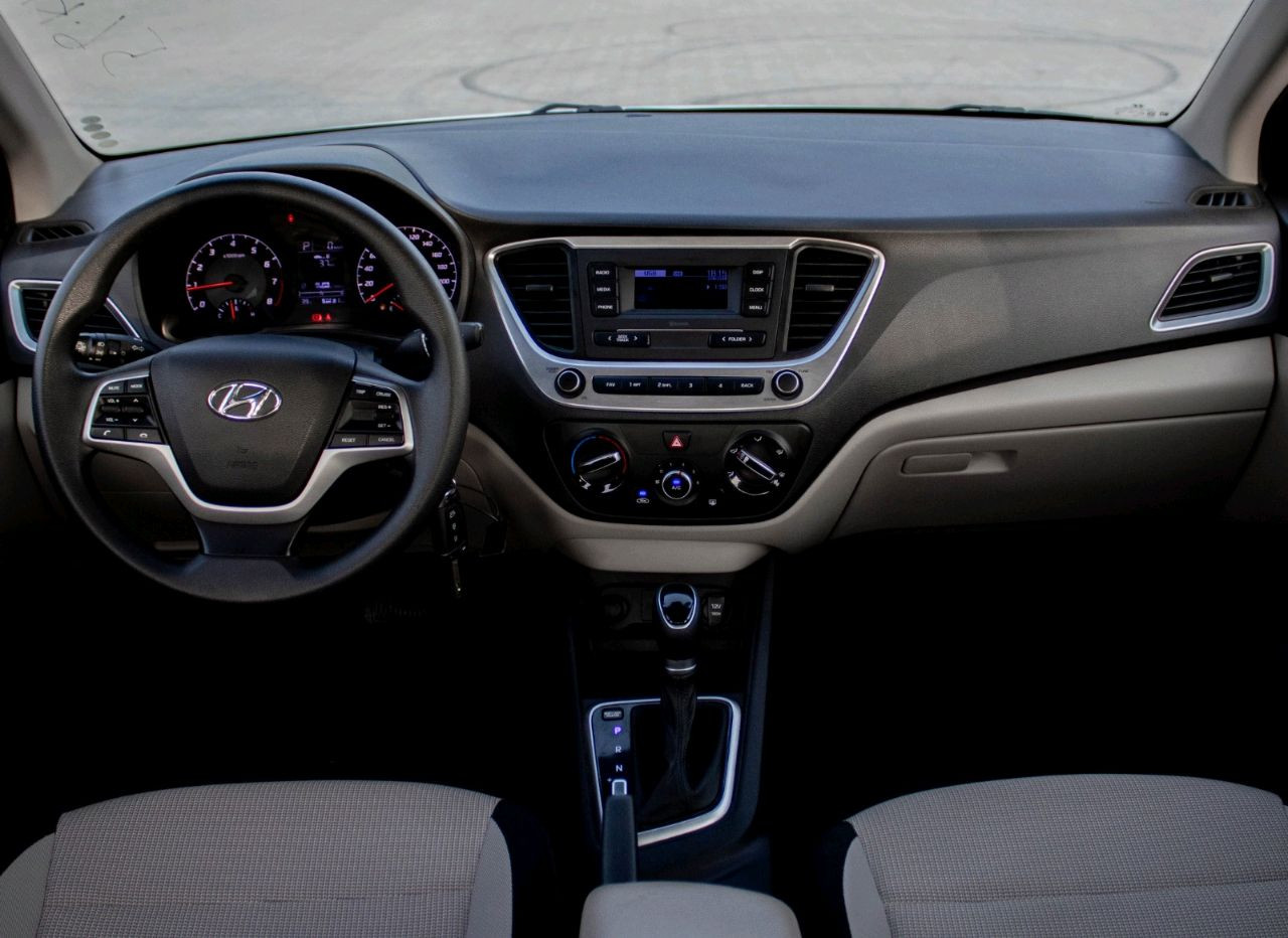 Hyundai Accent - Image 12