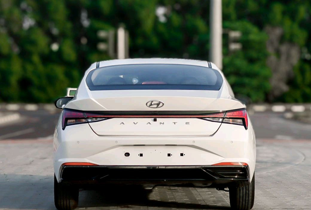 Hyundai Avante - Image 7