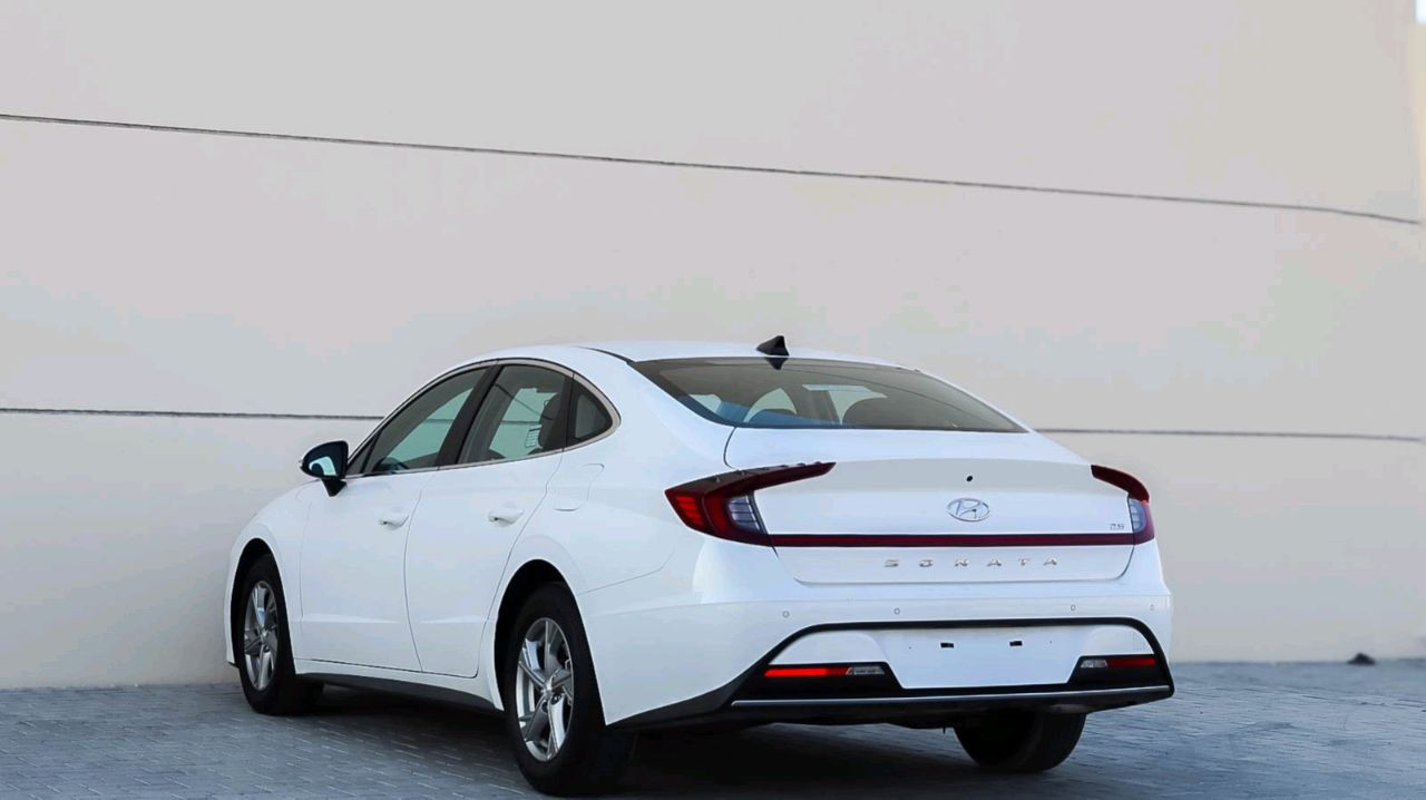 Hyundai Sonata - Image 4