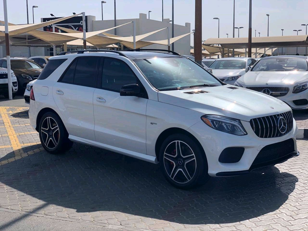Mercedes Benz GLE SUV - Image 3