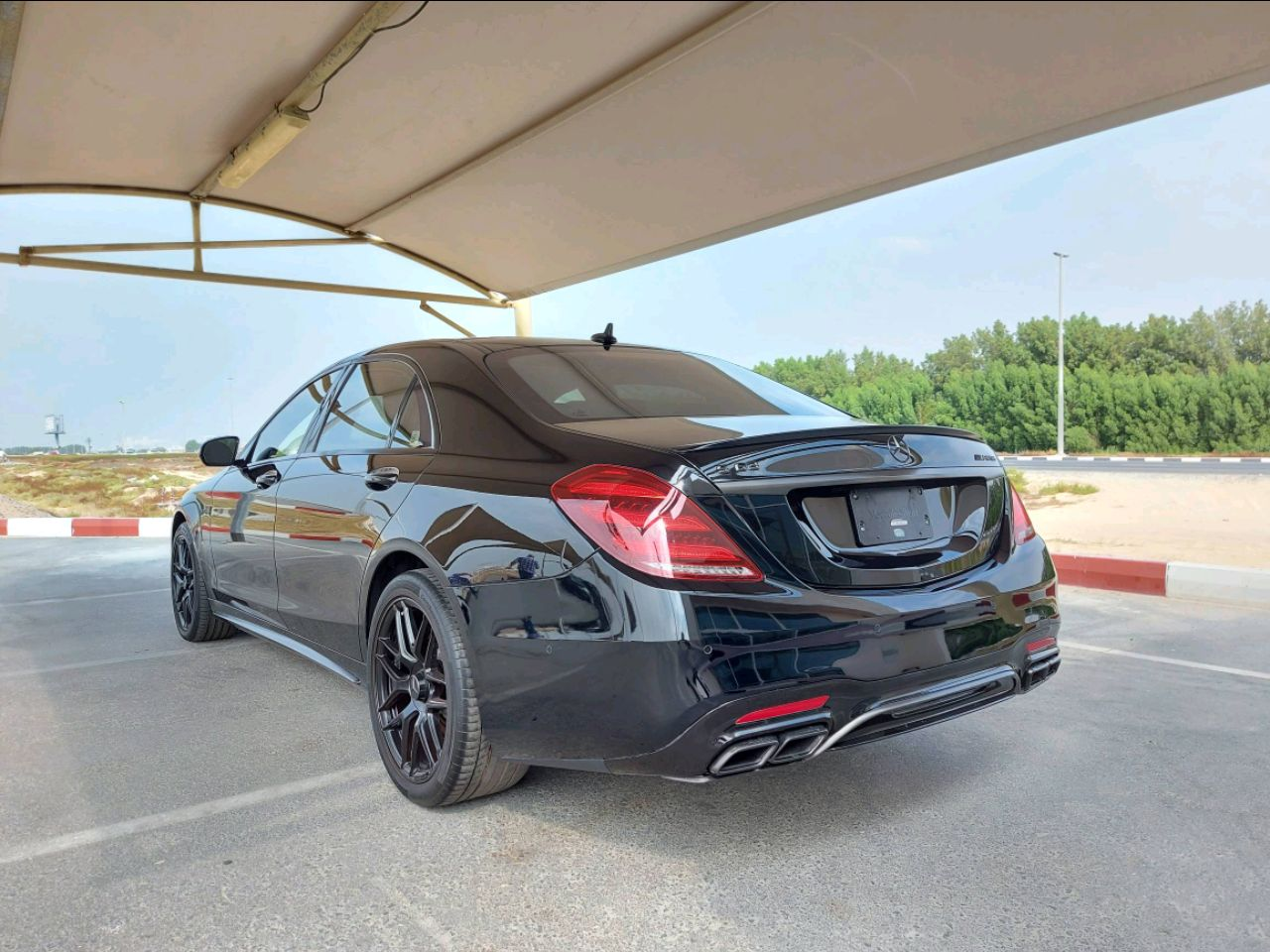 Mercedes Benz S-Class - Image 4