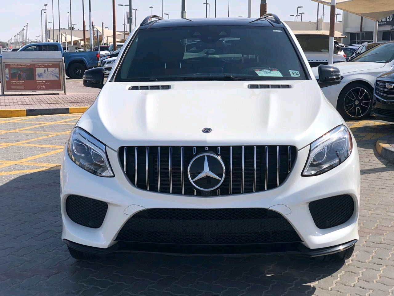 Mercedes Benz GLE SUV - Image 4