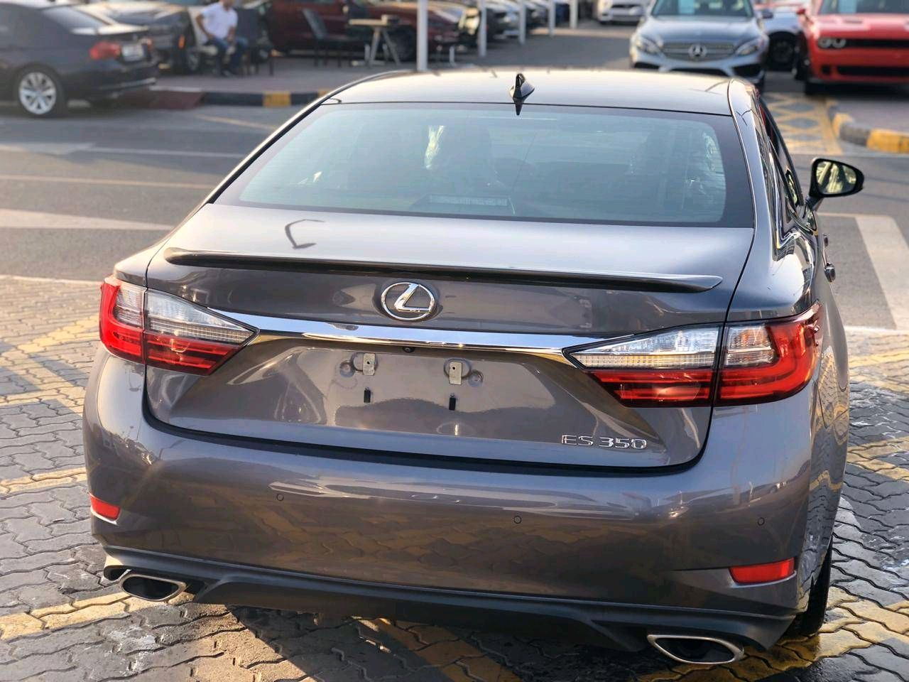 Lexus ES-Series - Image 5