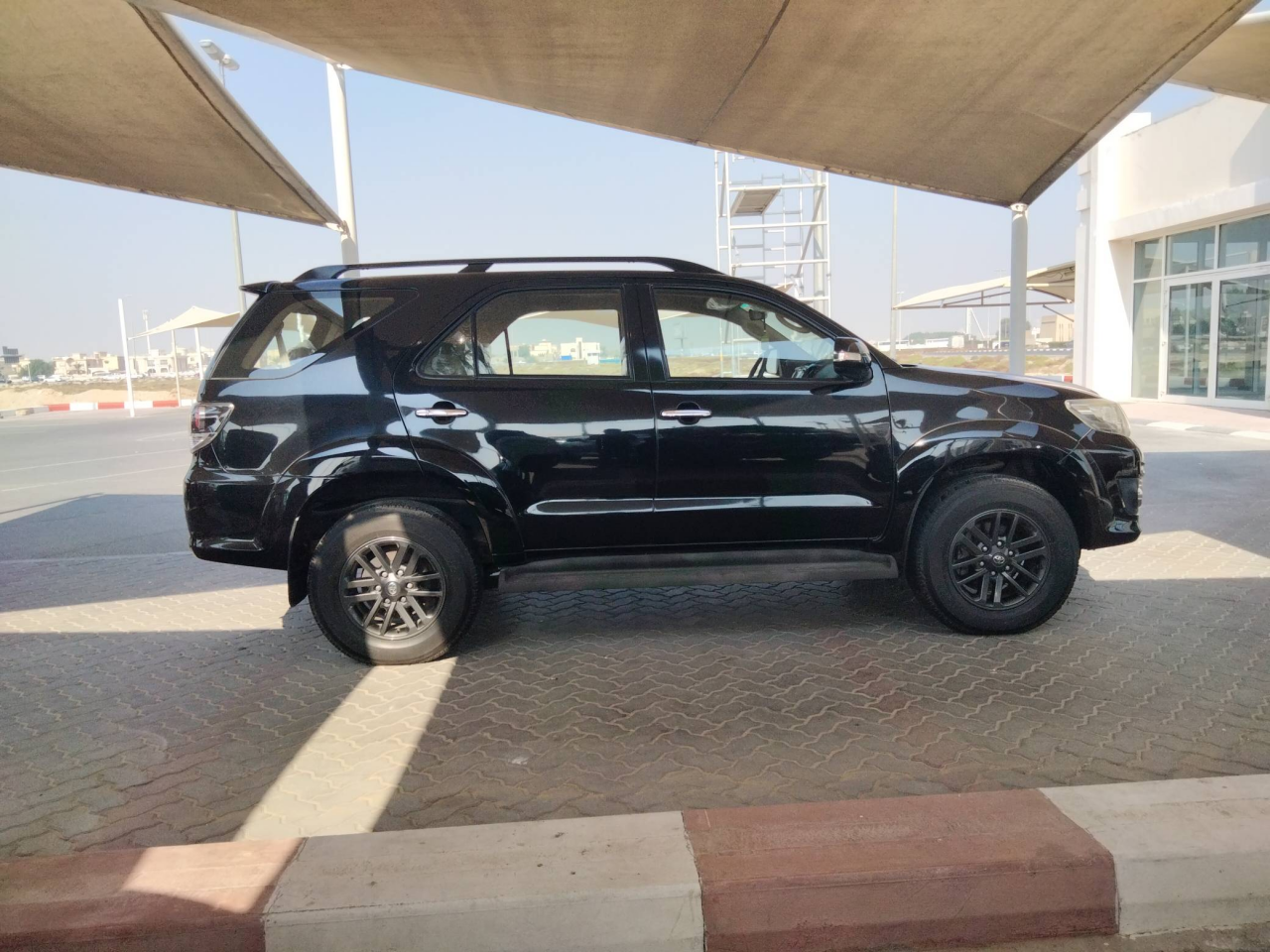 Toyota Fortuner - Image 3
