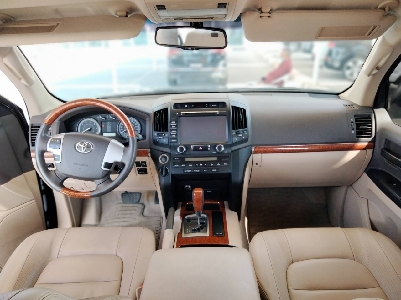 Toyota Land Cruiser - Image 3