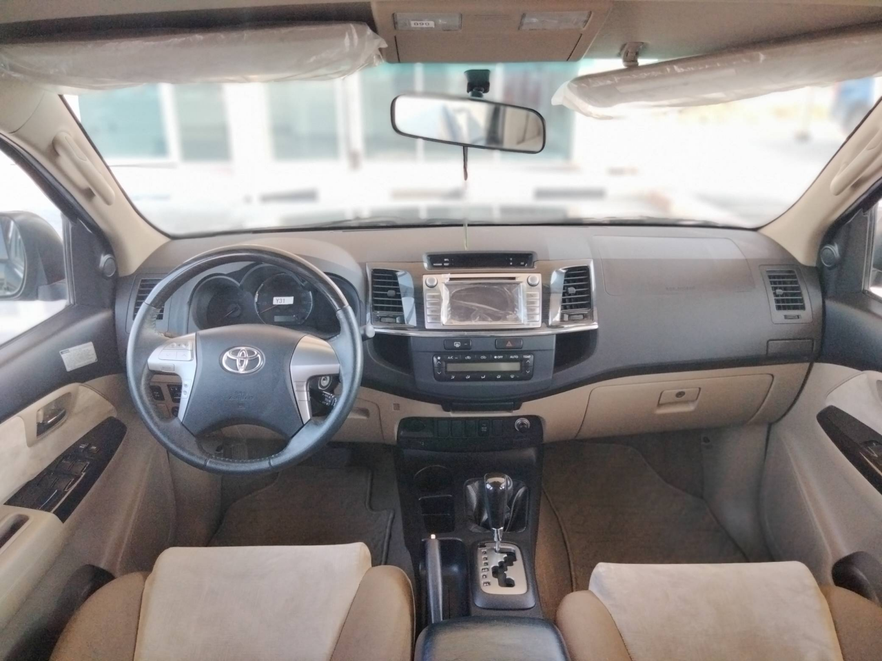 Toyota Fortuner - Image 7