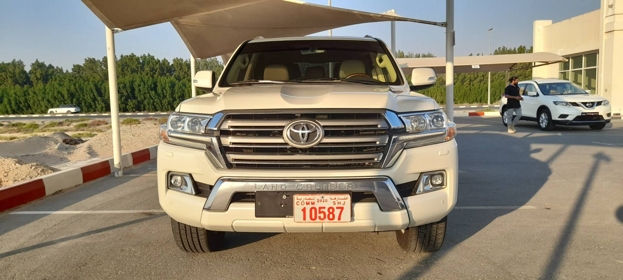 Toyota Land Cruiser - Image 2
